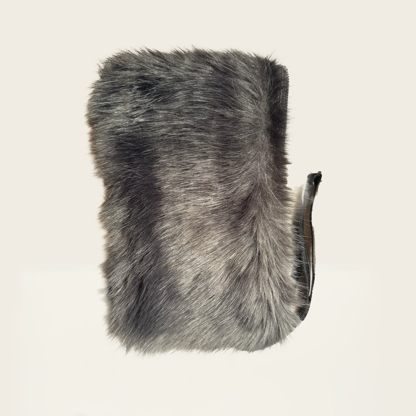 Claudia Sträter polstas donkergrijs faux fur